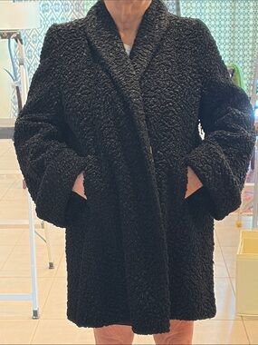 Vintage Black Shearling Coat by the J.L. Hudson Co. of Detroit.  Women’s Sz L.
